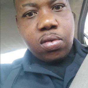 Meet your Posher, Ellis